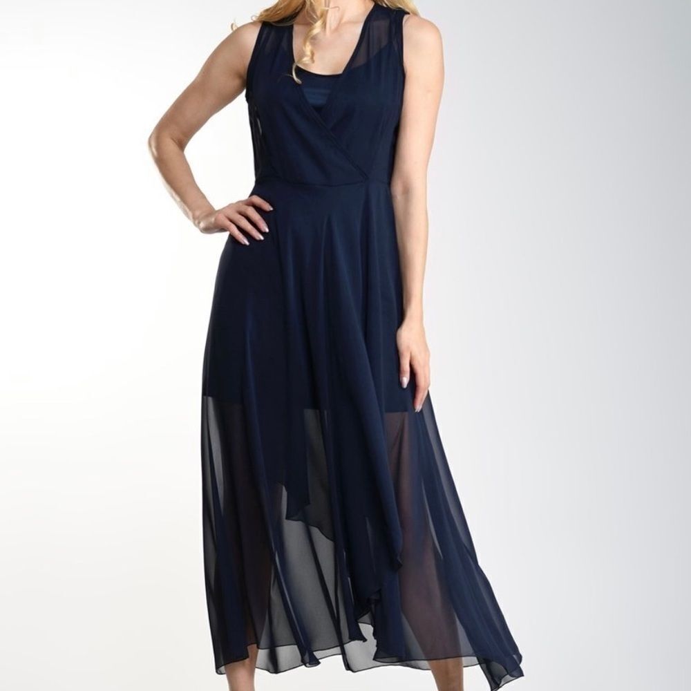 LBISSE| Sleeveless Surplice Maxi Dress